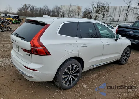 2023 Volvo Xc60 Plus z USA, uszkodzony, nr VIN YV4L12RN0P1253745